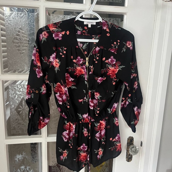 Stella Tweed Black Floral Blouse | Feminine Ruffles| Size Small - Picture 3 of 3